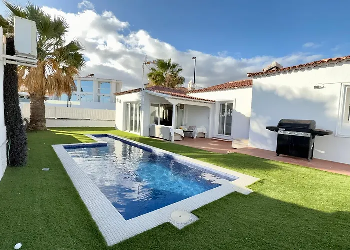 Near The Ocean With Private Pool And Garage * 圣米格尔德阿沃纳