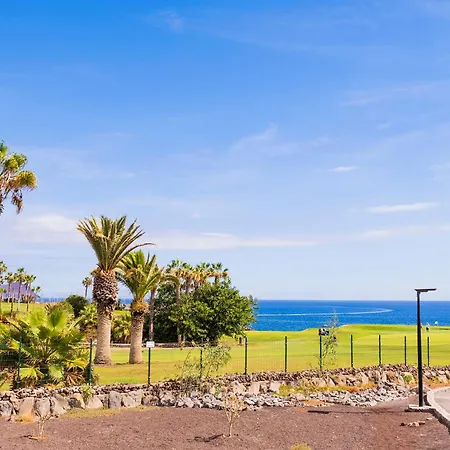 Bright With A Private Swimming Pool, Air Conditioning, Garden And Parking 펜션 산미겔데아보나