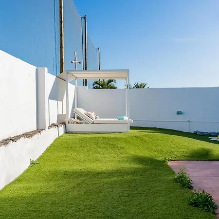 Bright With A Private Swimming Pool, Air Conditioning, Garden And Parking 산미겔데아보나