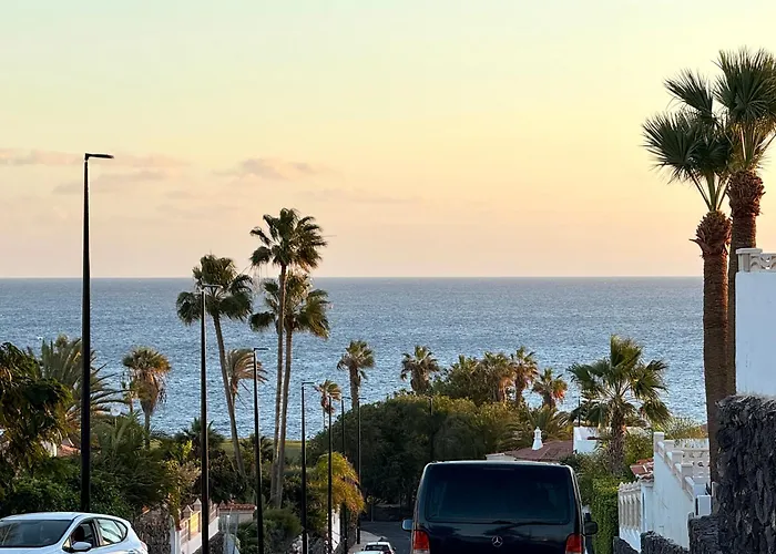 Near The Ocean With Private Pool And Garage Ferienhaus *