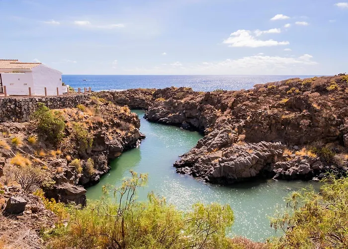 Near The Ocean With Private Pool And Garage * San Miguel de Abona