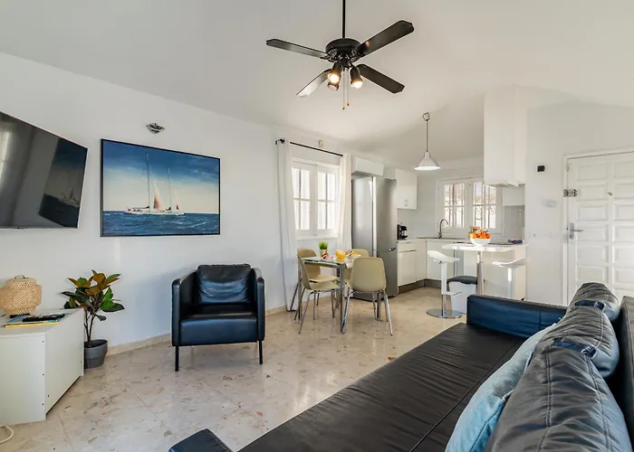 Near The Ocean With Private Pool And Garage סן מיגל דה אבונה