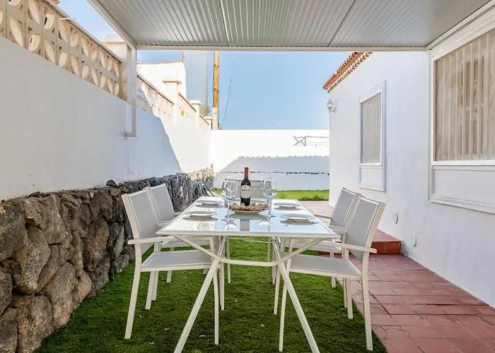 בית נופש Near The Ocean With Private Pool And Garage