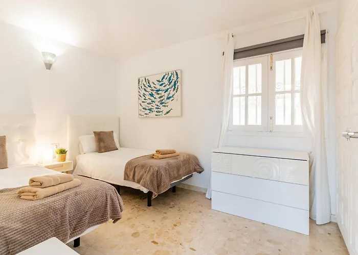 Near The Ocean With Private Pool And Garage *