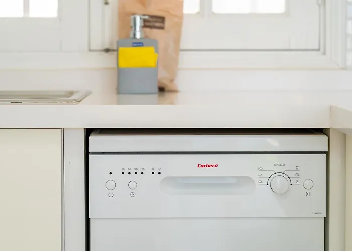 Near The Ocean With Private Pool And Garage