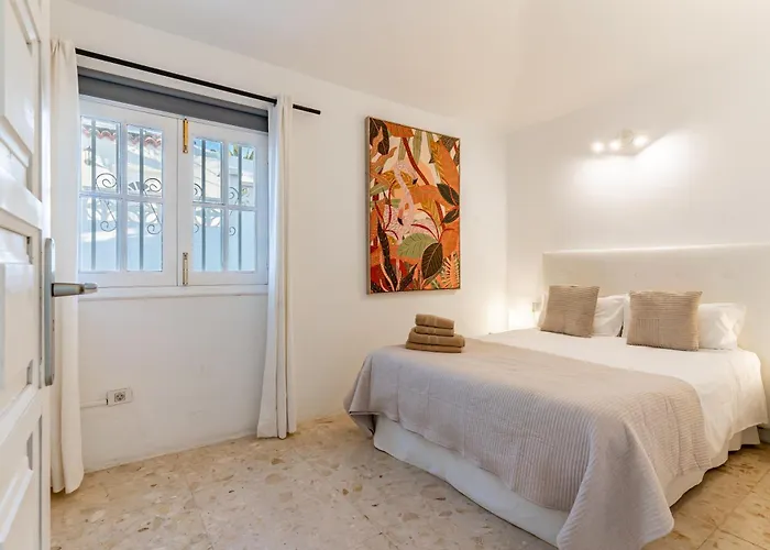 Near The Ocean With Private Pool And Garage *