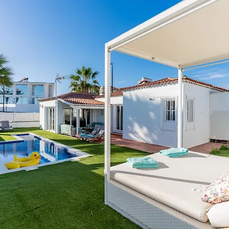 Casa de Férias Bright With A Private Swimming Pool, Air Conditioning, Garden And Parking San Miguel de Abona